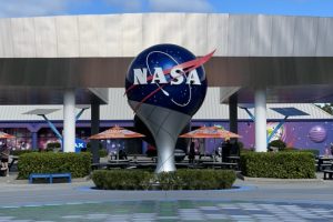 10 Amazing Must-Do's at the Kennedy Space Center Visitor's Complex